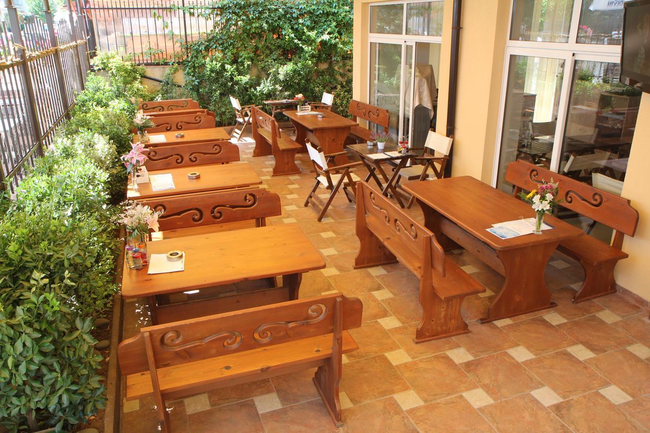 Hotel Salena 3*